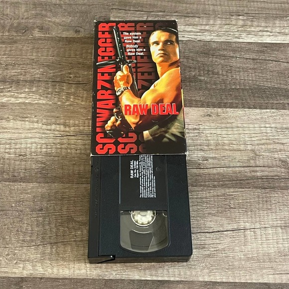 RAW DEAL - ARNOLD SCHWARZENEGGER [ VHS ] ANCHOR BAY - Picture 4 of 6